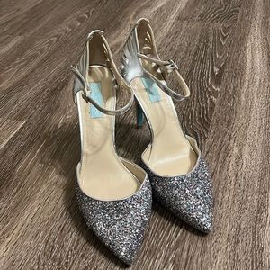 Sparkle party pumps